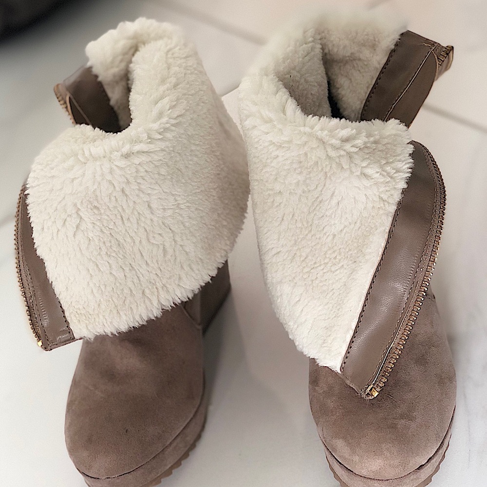 Juicy couture zip wedge booties - Picture 2 of 9
